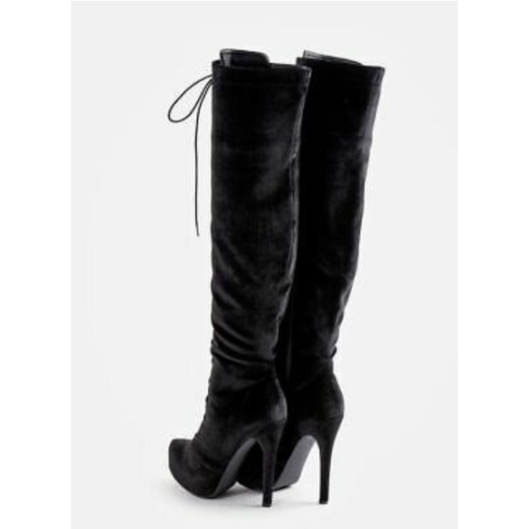 Black velvet boots - Picture 2 of 3